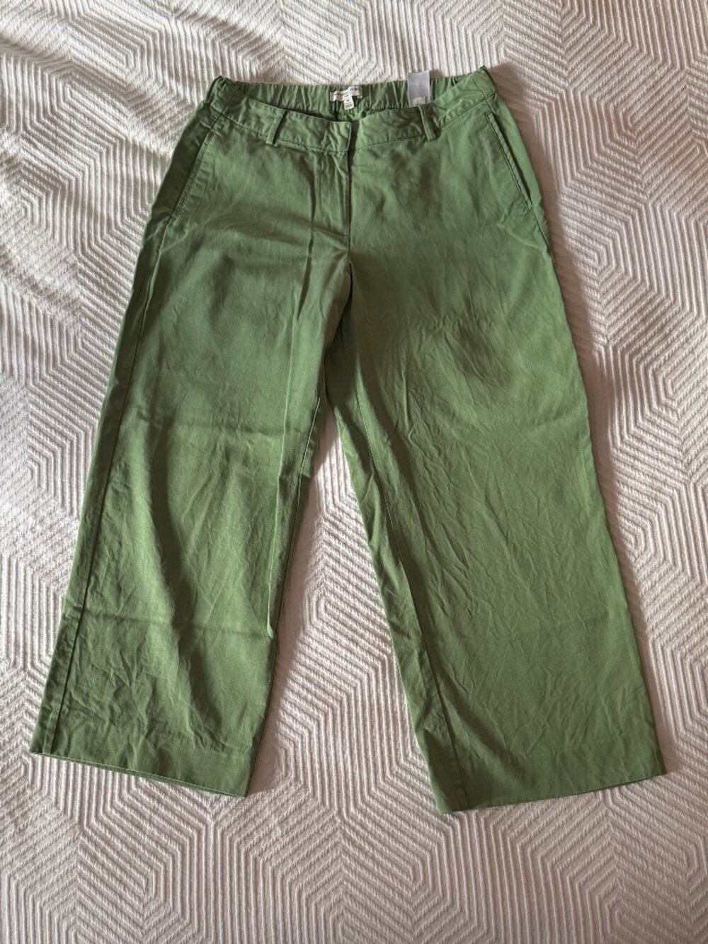 Banana Republic The Everyday Wide-Leg Pant, M Petite, Jungle Fern Green - Picture 3 of 8